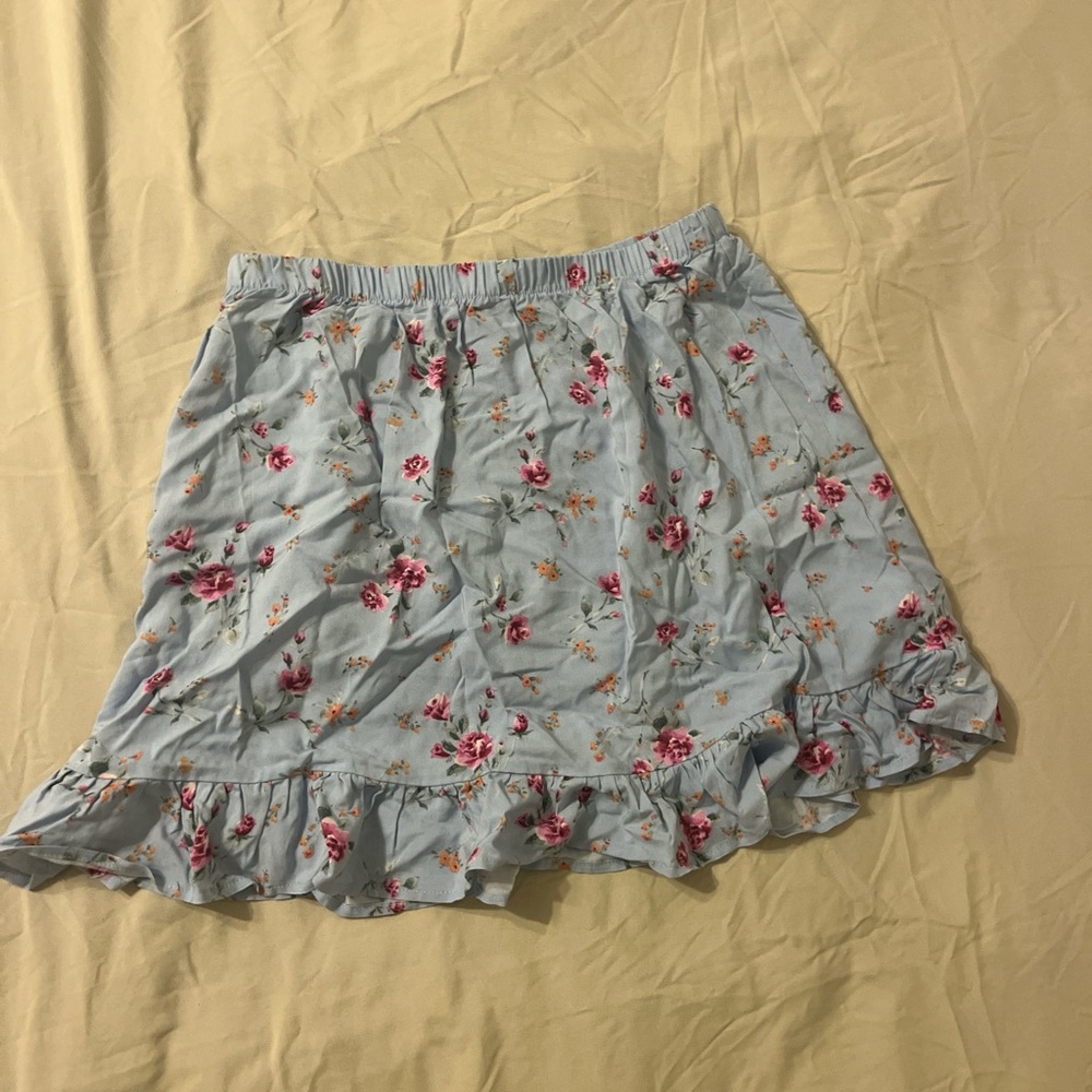 Blue skirt with ruffled hem